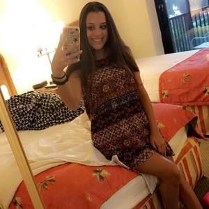 Meet your Posher, Victoria